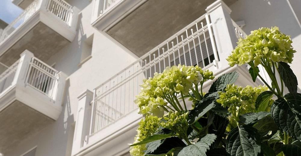Residence Hotel Rubino Fogliano Marina Exterior photo