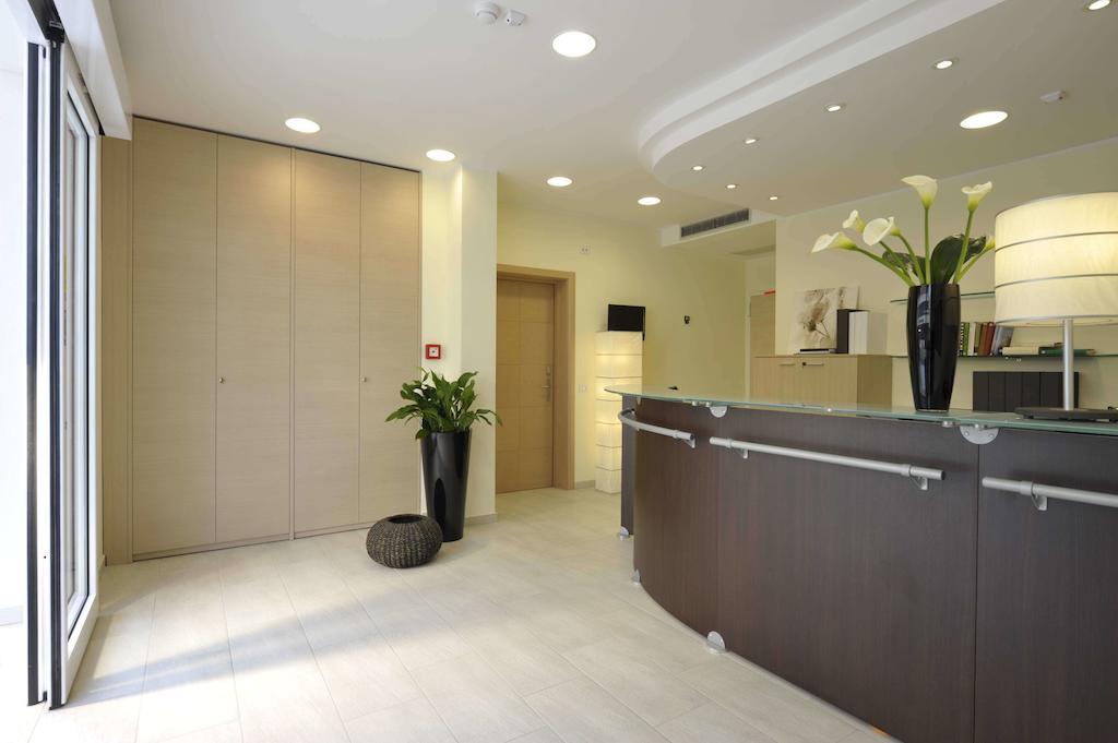 Residence Hotel Rubino Fogliano Marina Exterior photo